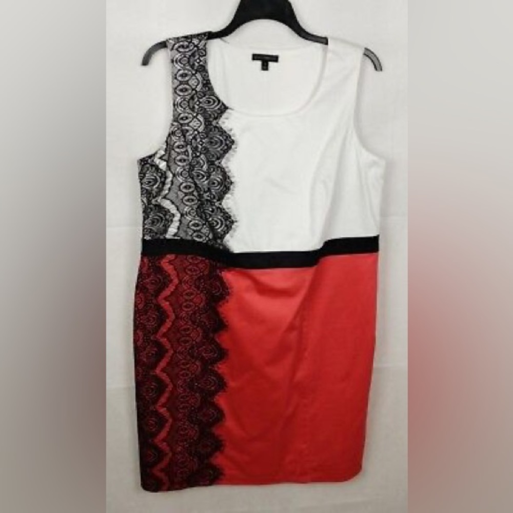 Lane Bryant Plus Black/Coral/White Lace Dress size 14. Sleeveless Sheath.